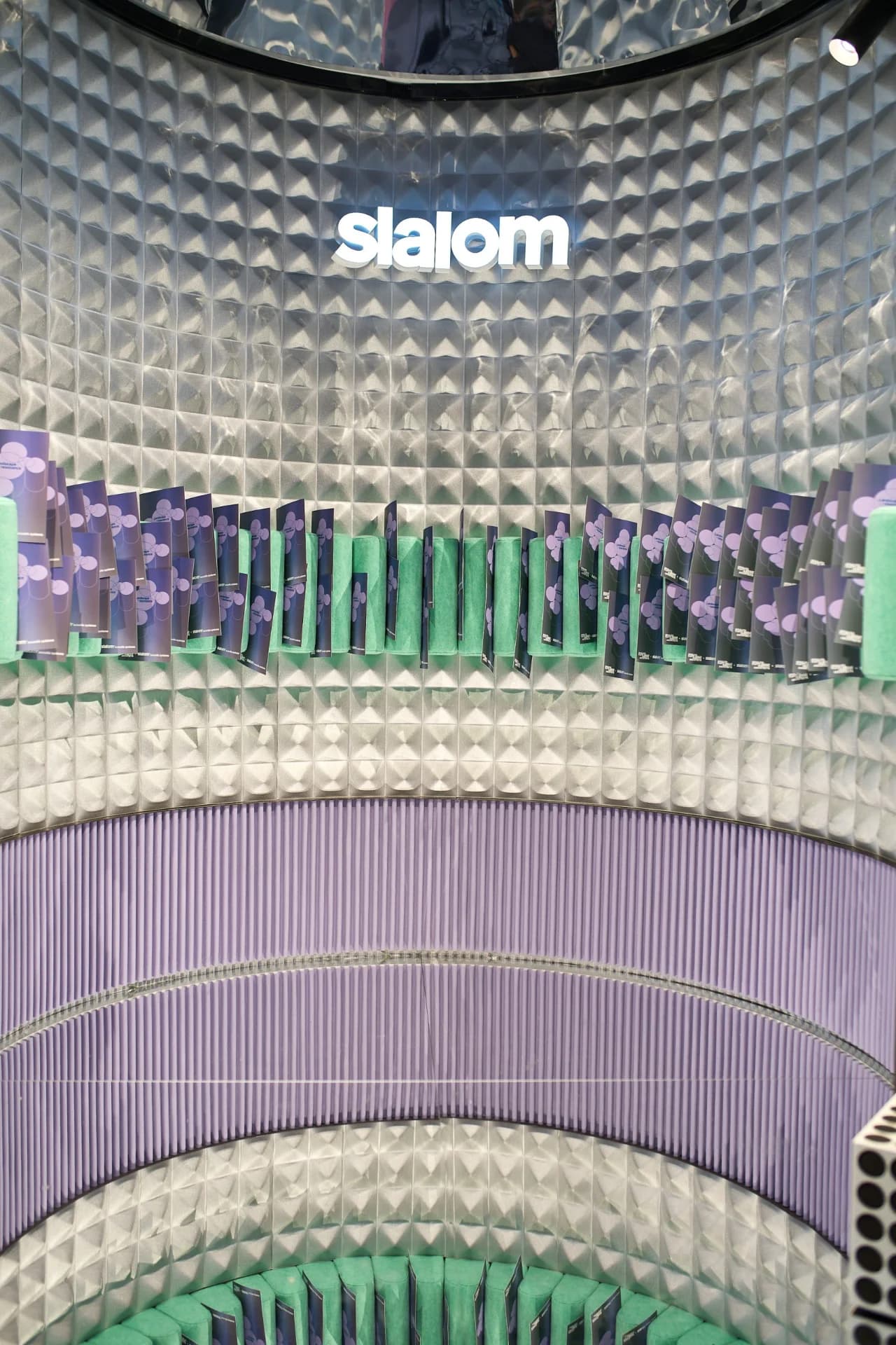 Slalom_x_IFG-phPhilipKottlorz-LandscapeOfResonance-Orgatec2026-17-scaled Slalom_x_IFG-phPhilipKottlorz-LandscapeOfResonance-Orgatec2026-17-scaled