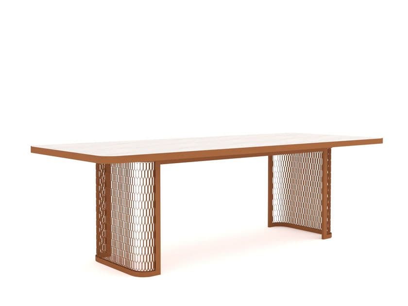 10Deka
VENTURA DINING TABLE
Rectangular HPL garden table