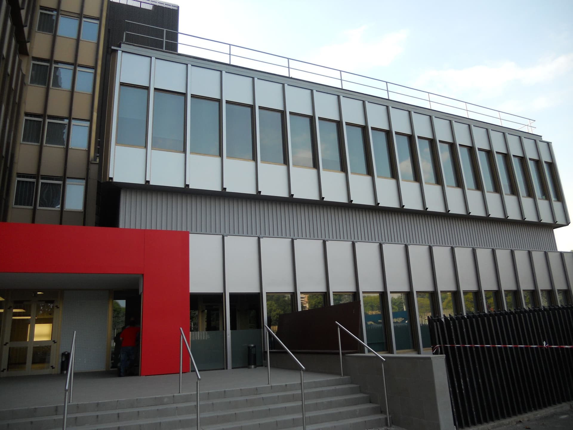 3M
DI-NOC™ EXTERIOR
Ultra-thin PVC coating for the external facades decoration