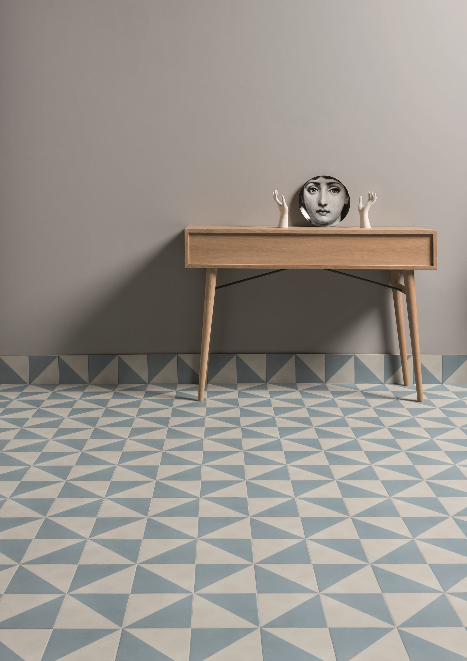 41zero42
FUTURA
Porcelain stoneware wall/floor tiles