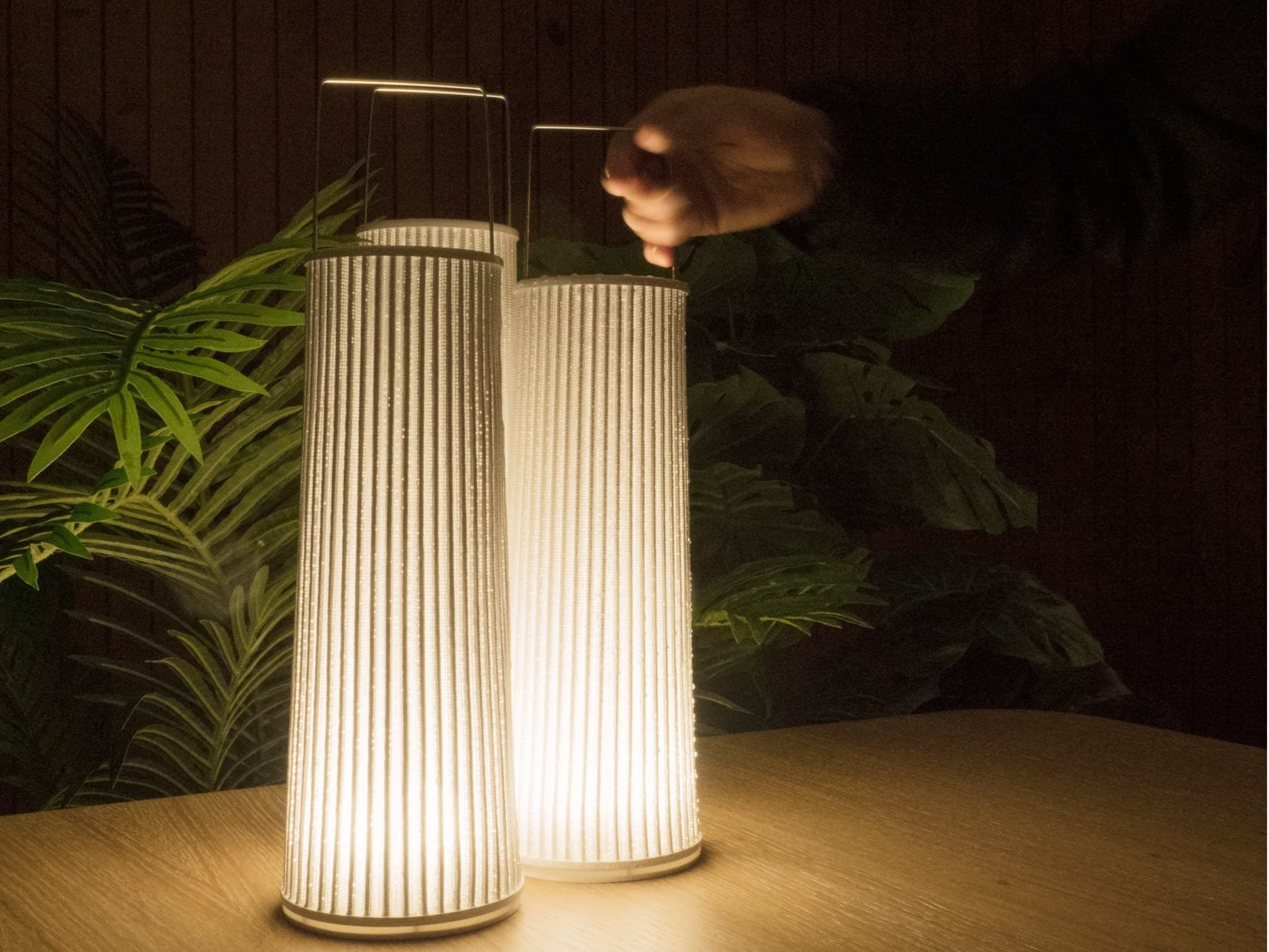 A-Emotional Light
HIPATIA
LED Outdoor table lamp cordless
