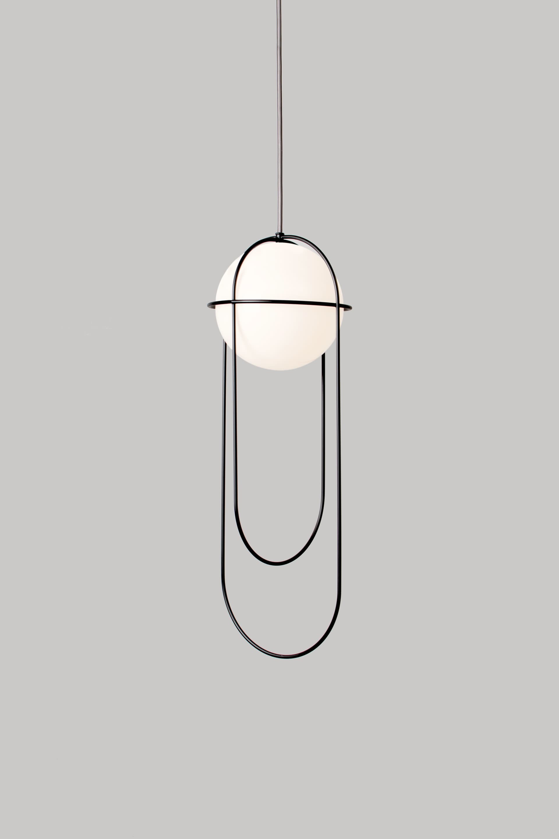 A-N-D
ORBIT
Glass and steel pendant lamp