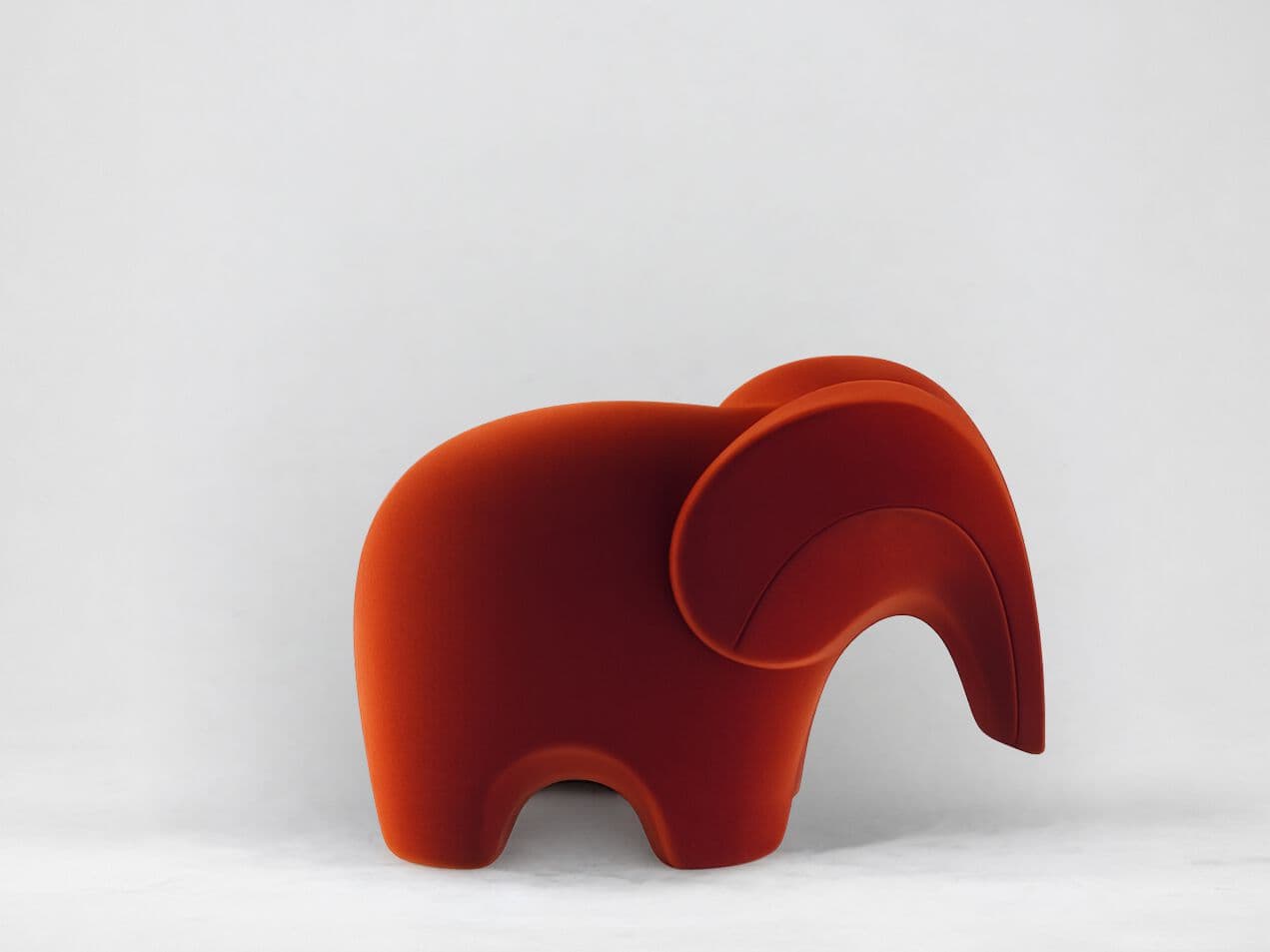 Adriani e Rossi edizioni
BRA ELEPHANT VELVET
Ceramic sculpture