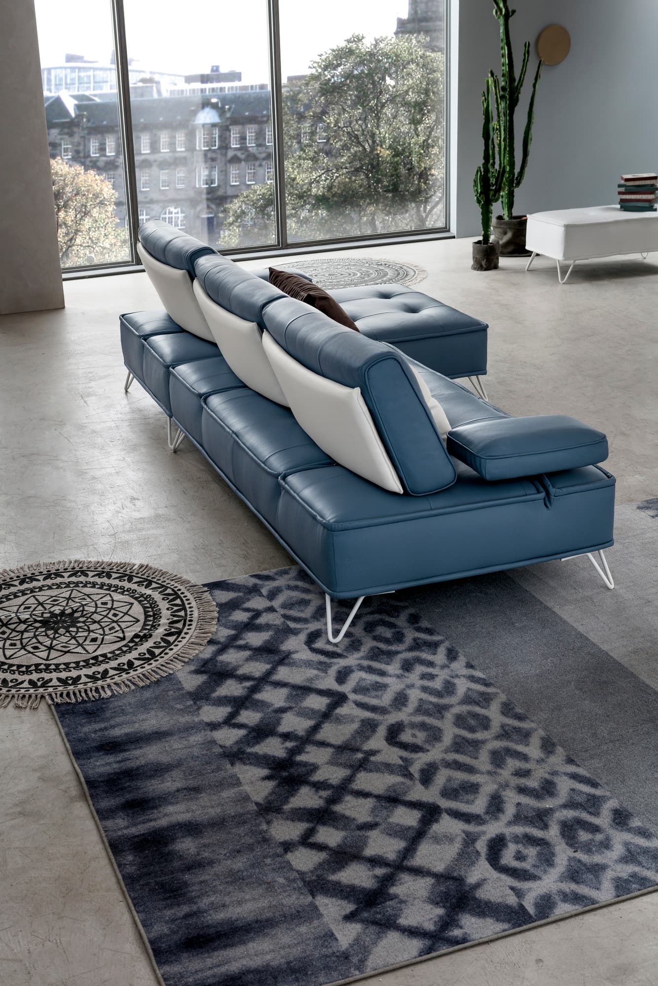 AERRE ITALIA
DENERIS PLUS
Modular leather sofa