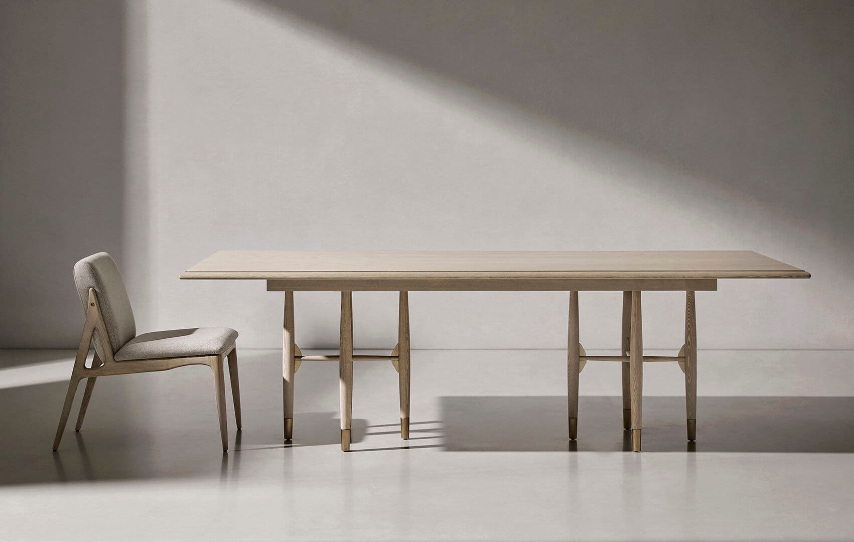 Alexandra
SOU
Rectangular wooden table