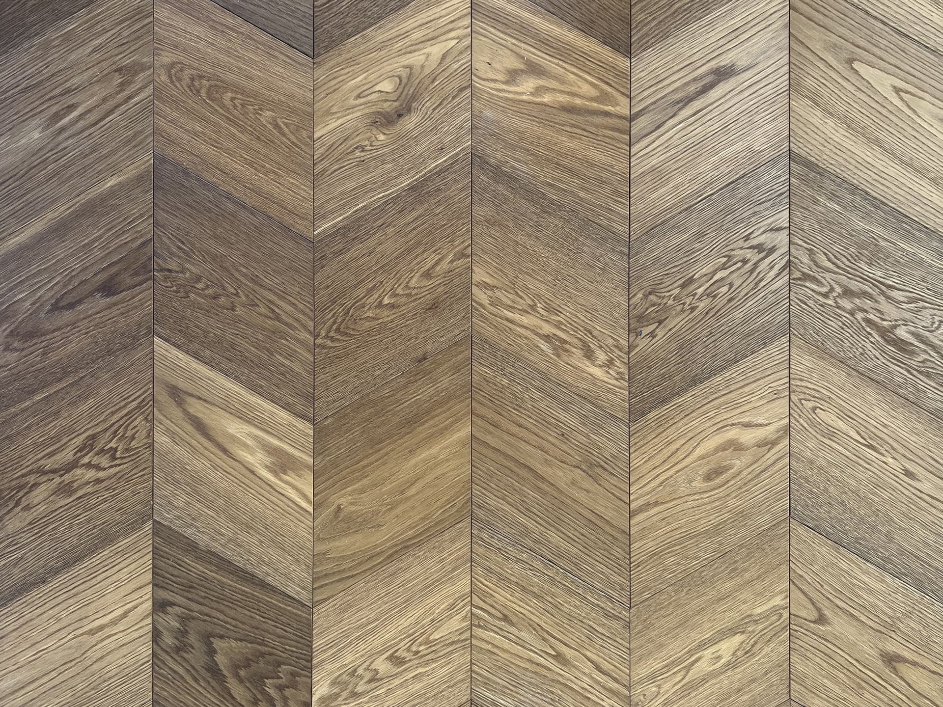 Alma by Giorio
ROMBI
2 layers brushed wooden parquet