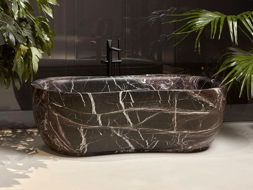 Antoniolupi
FIDA
Freestanding Levanto red marble bathtub