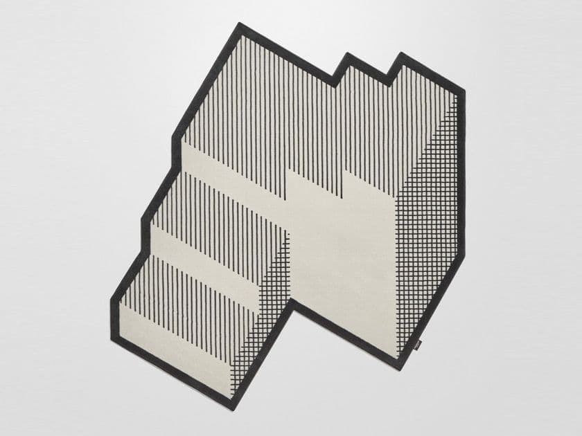 Antoniolupi
VOLUMI VL664
Polyamide rug with geometric shapes