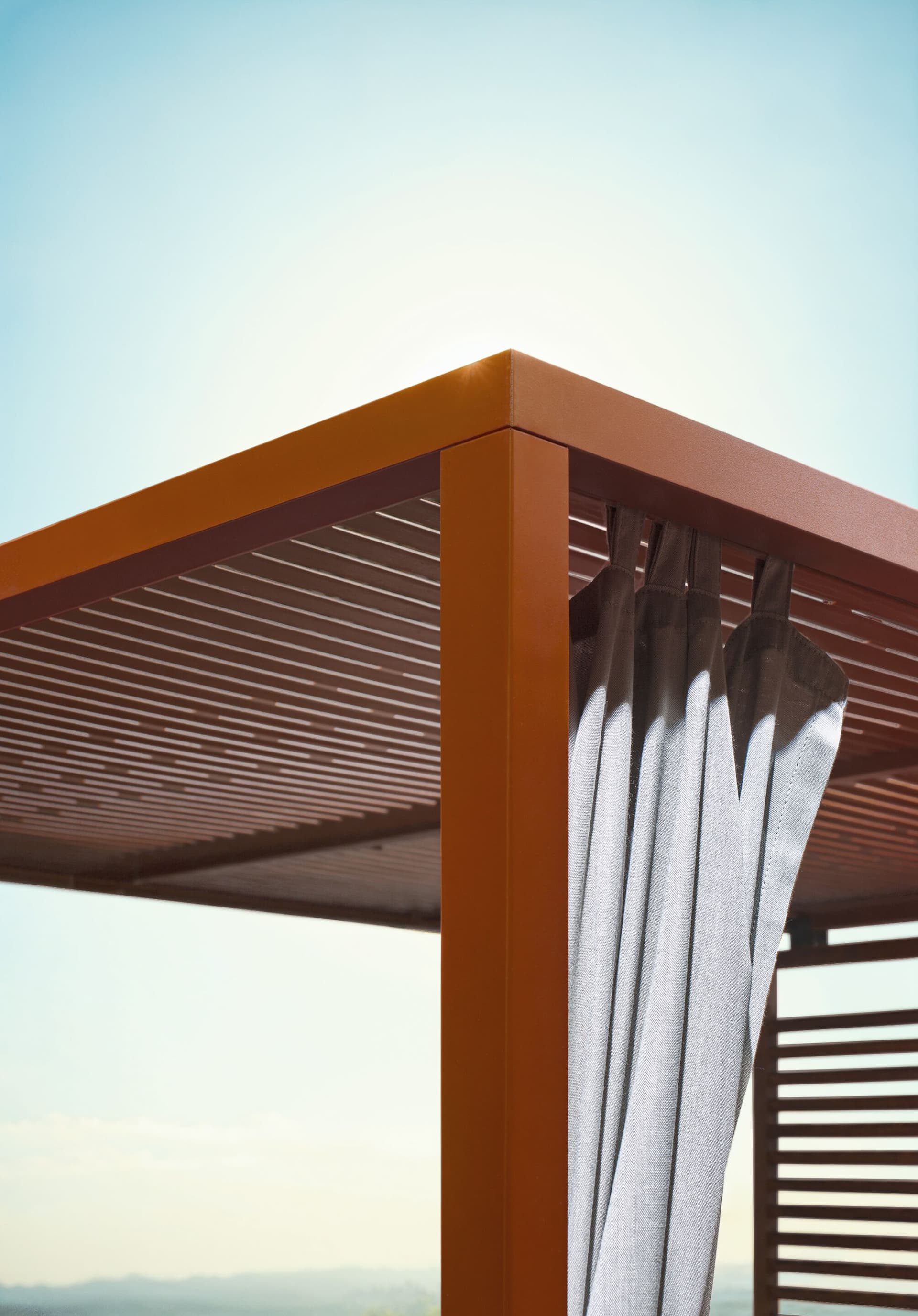 Atmosphera
ALCOVA
Aluminium gazebo with bench