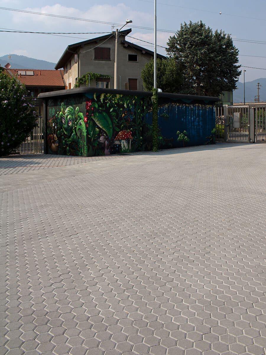 BAGATTINI TRIS QUARZO - Бетонный тротуарный блок