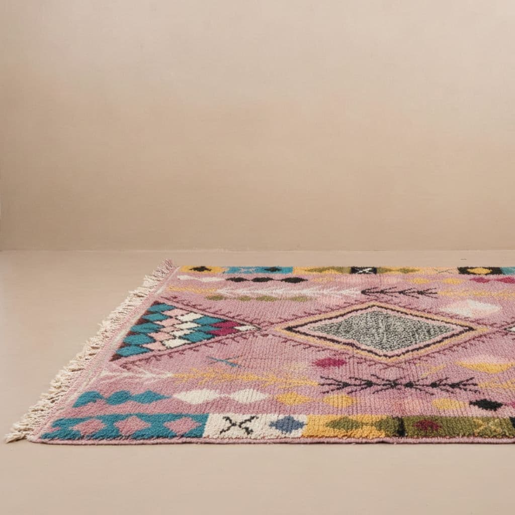 Benisouk
RAJIYA – CADENCE
Hand-knotted shag rug