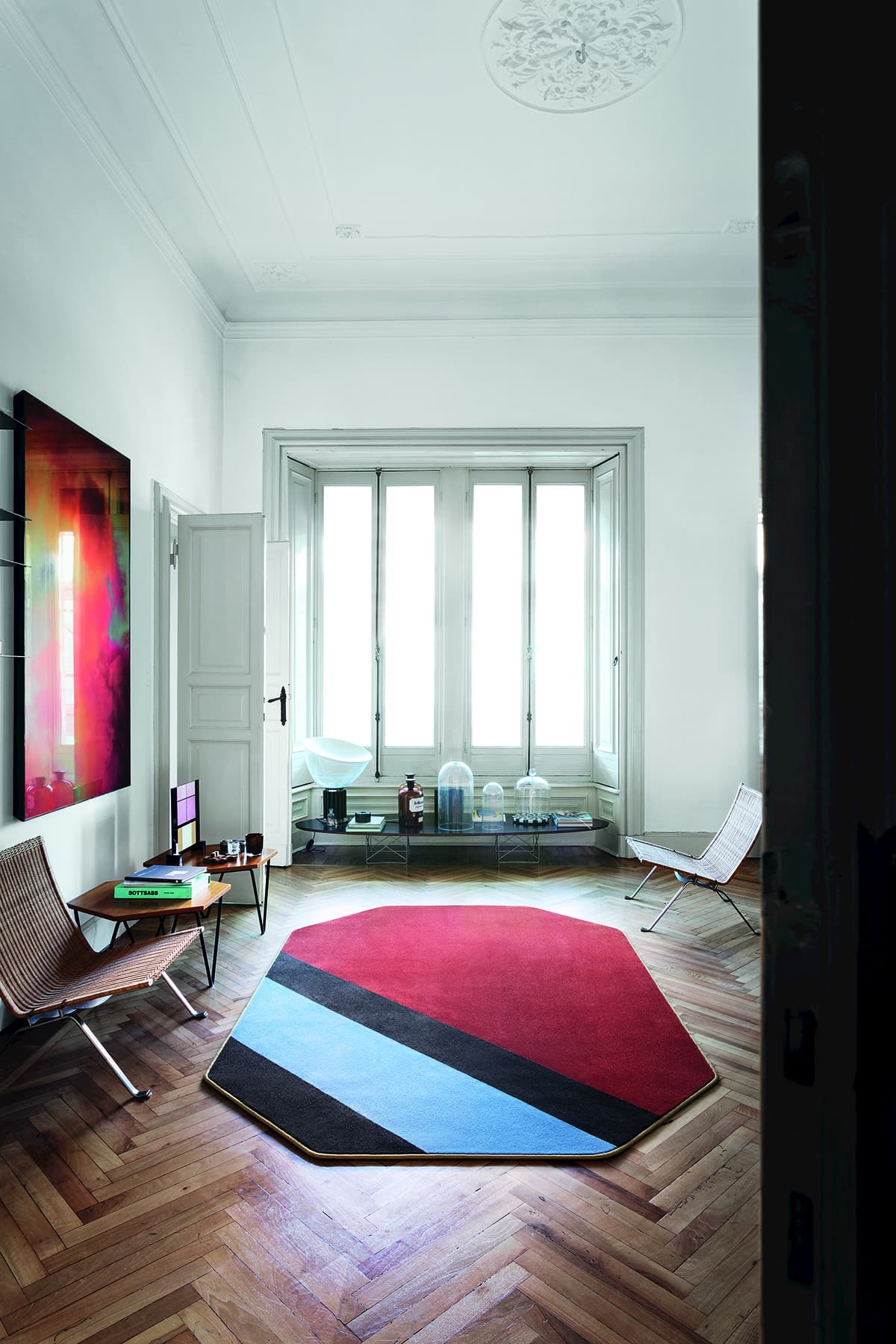 Besana Moquette
DUCALE SMALL
Polyamide rug with geometric shapes