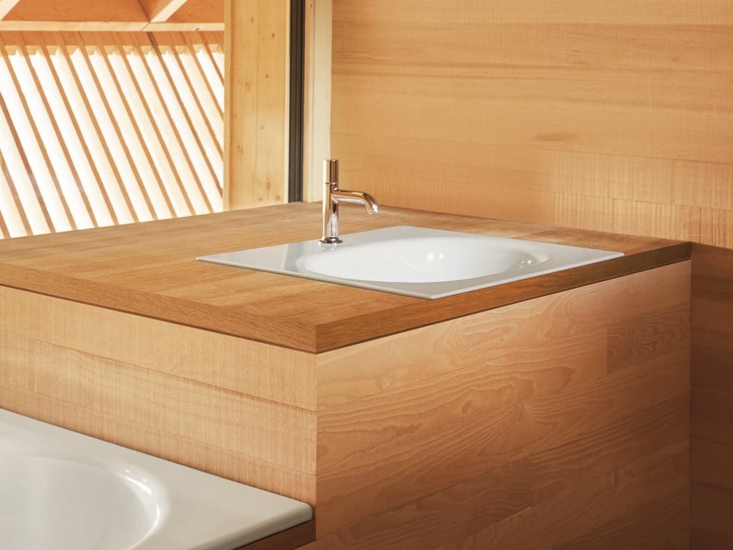Bette
BETTECOMODO
Inset rectangular washbasin