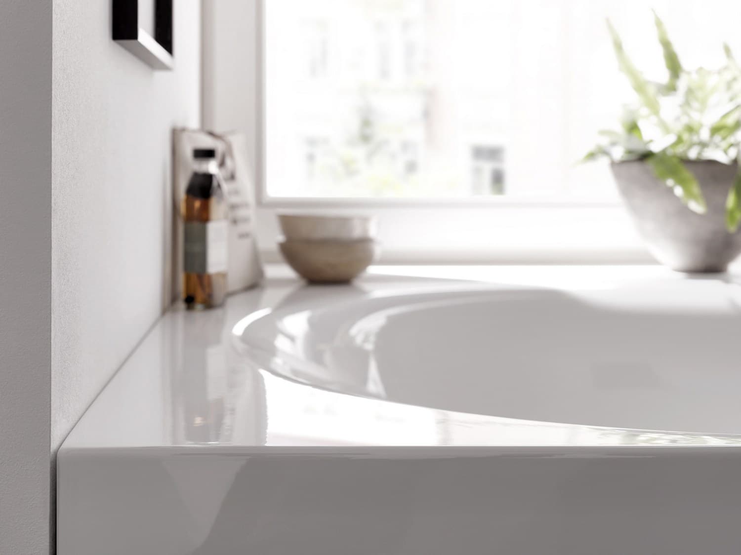 Bette
BETTELUX OVAL IV SILHOUETTE
Enamelled steel bathtub