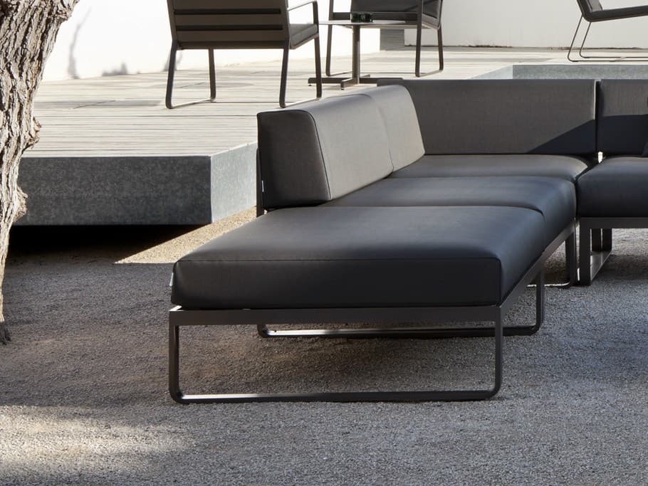 Bivaq
SIT
Rectangular garden pouf