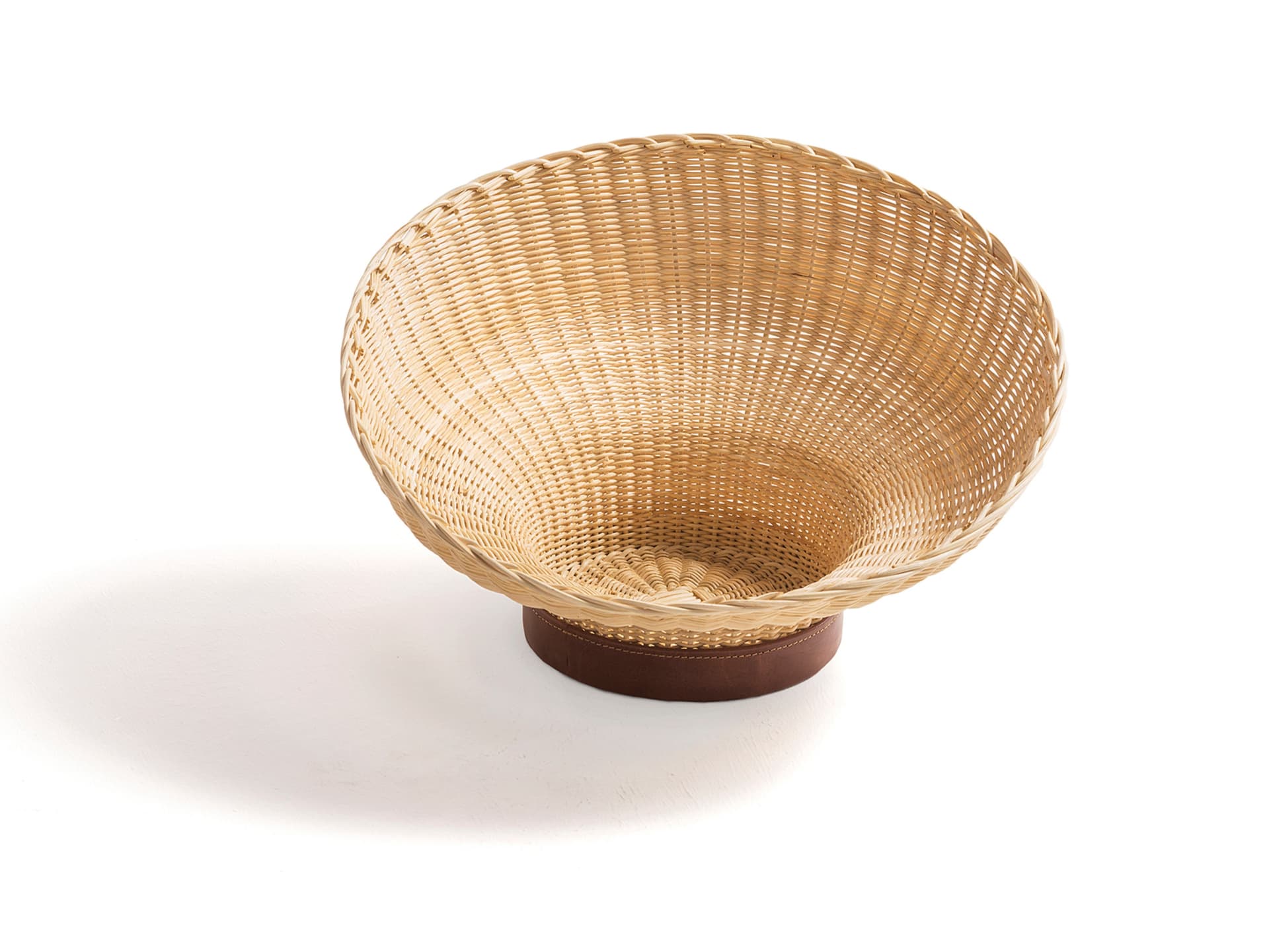 Bottega Intreccio
MAWA
Woven wicker pin tray