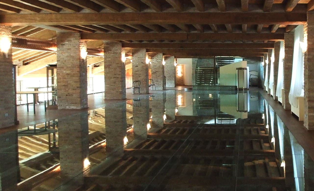 Capoferri Serramenti
Glass flooring
Glass flooring