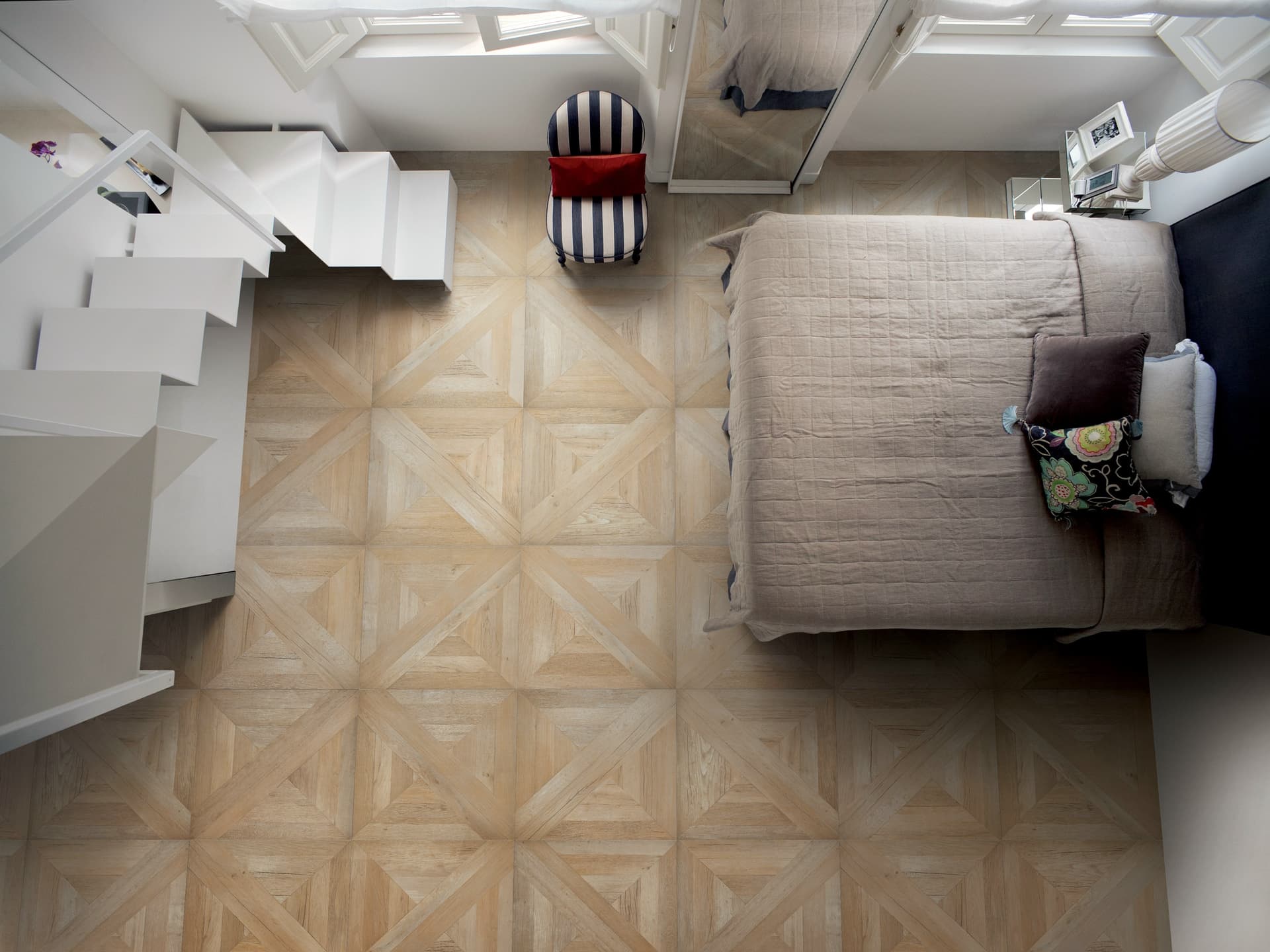 Ceramiche Refin
MANSION
Porcelain stoneware flooring with wood effect