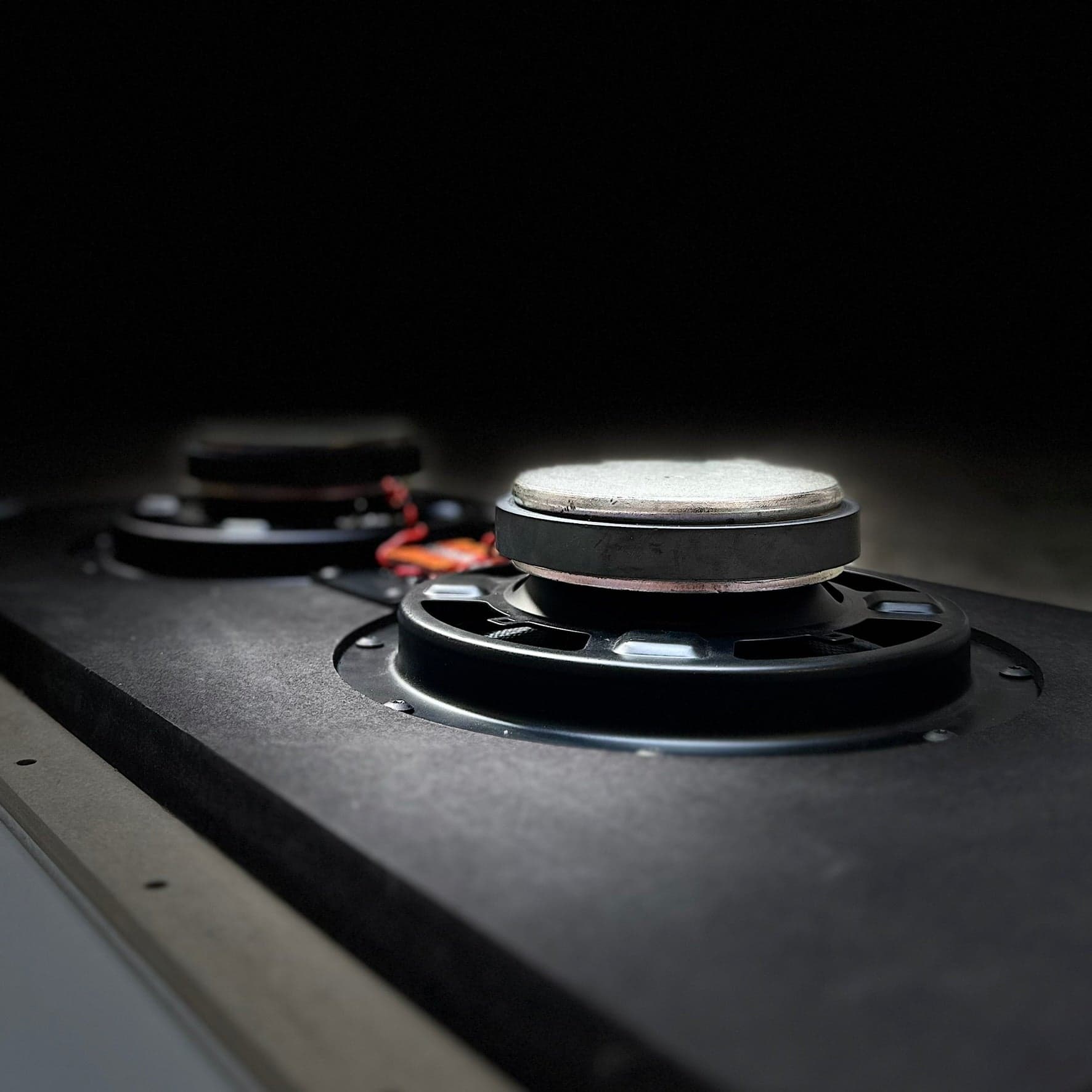 Cerasonar
4080 SUB
Invisible Subwoofer