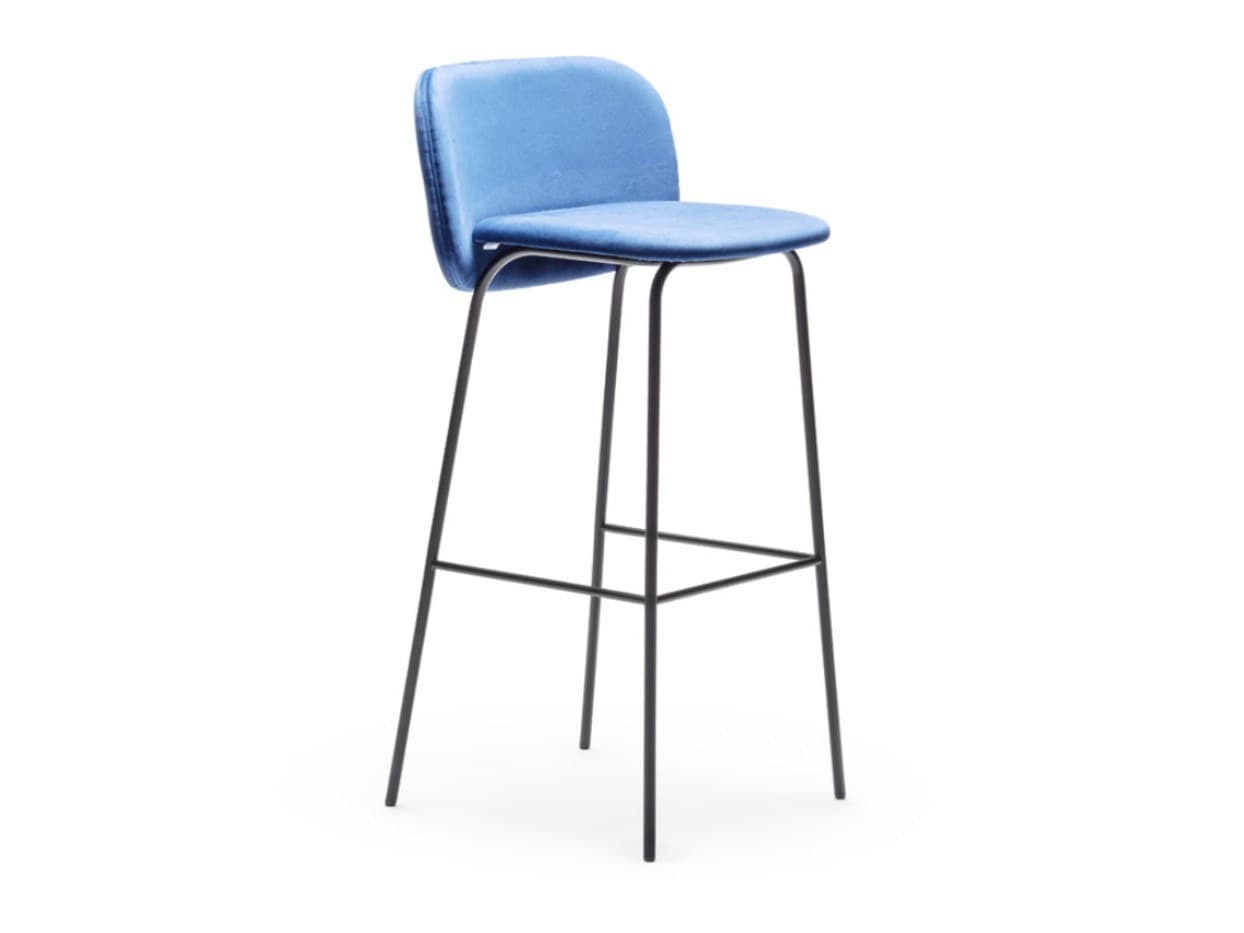 CHAIRS & MORE
CHIPS M SG 80
High fabric stool with footrest