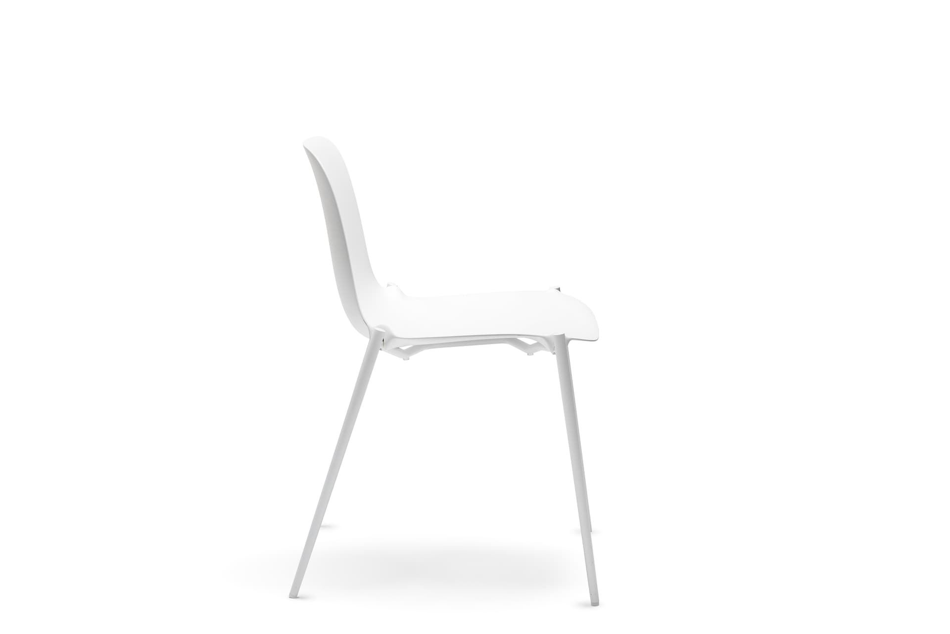 CHAIRS & MORE
DOGO
Polyurethane chair