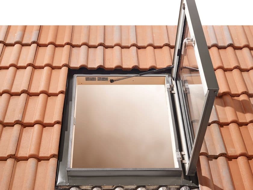 CLAUS
CLAUS BOOK
Casement aluminium roof window