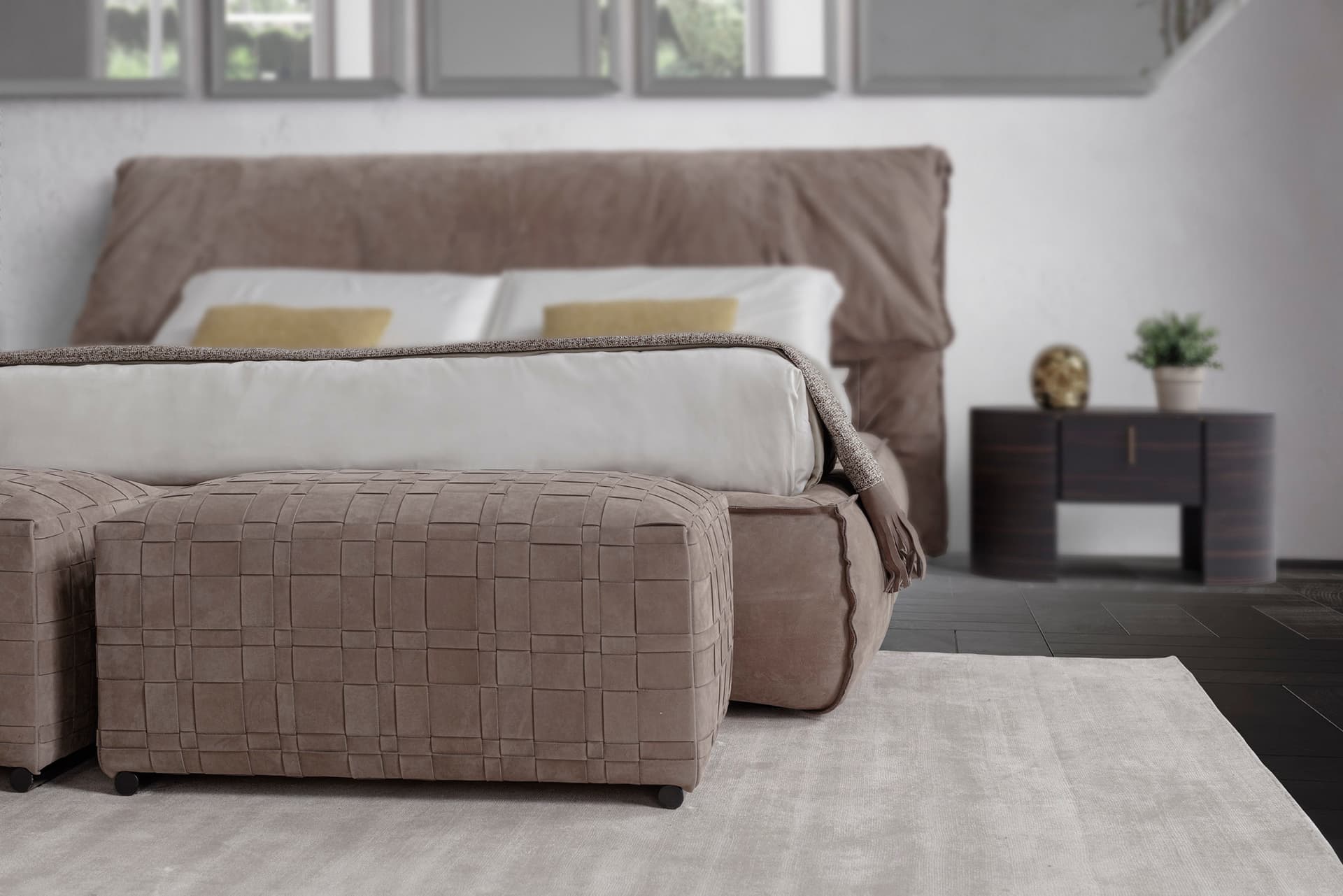 Conte Casa
INTRECCIO
Rectangular leather pouf