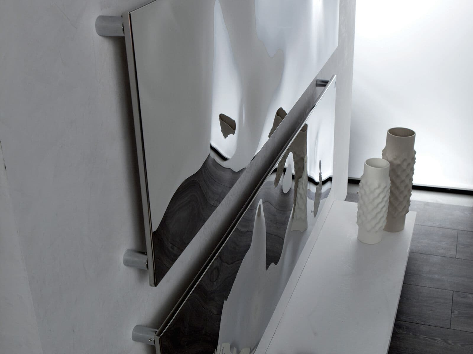 Cordivari Design
BLOW
Horizontal stainless steel decorative radiator