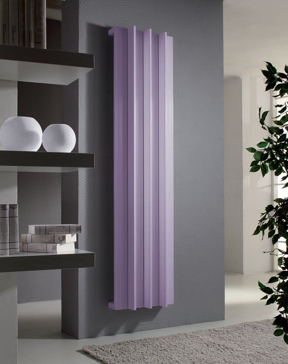 Cordivari Design
ROADS
Vertical aluminium decorative radiator