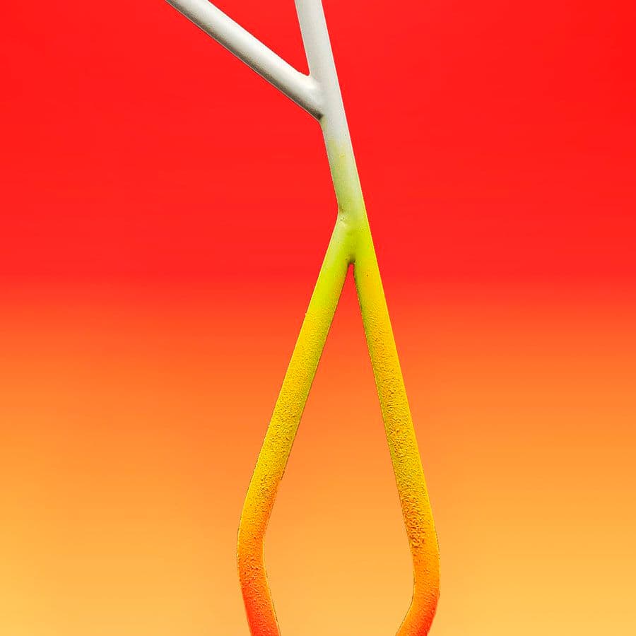 Creazione SUGO
OMINO POSER RISE
LED stainless steel floor lamp with photocatalytic treatment