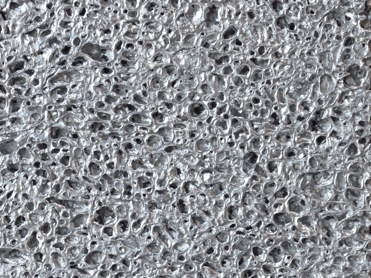 Cymat Technologies Ltd
ALUSION™ - SMALL CELL 2.0 AL-12.7-SM2-2S
Stabilized aluminum foam small cell panel