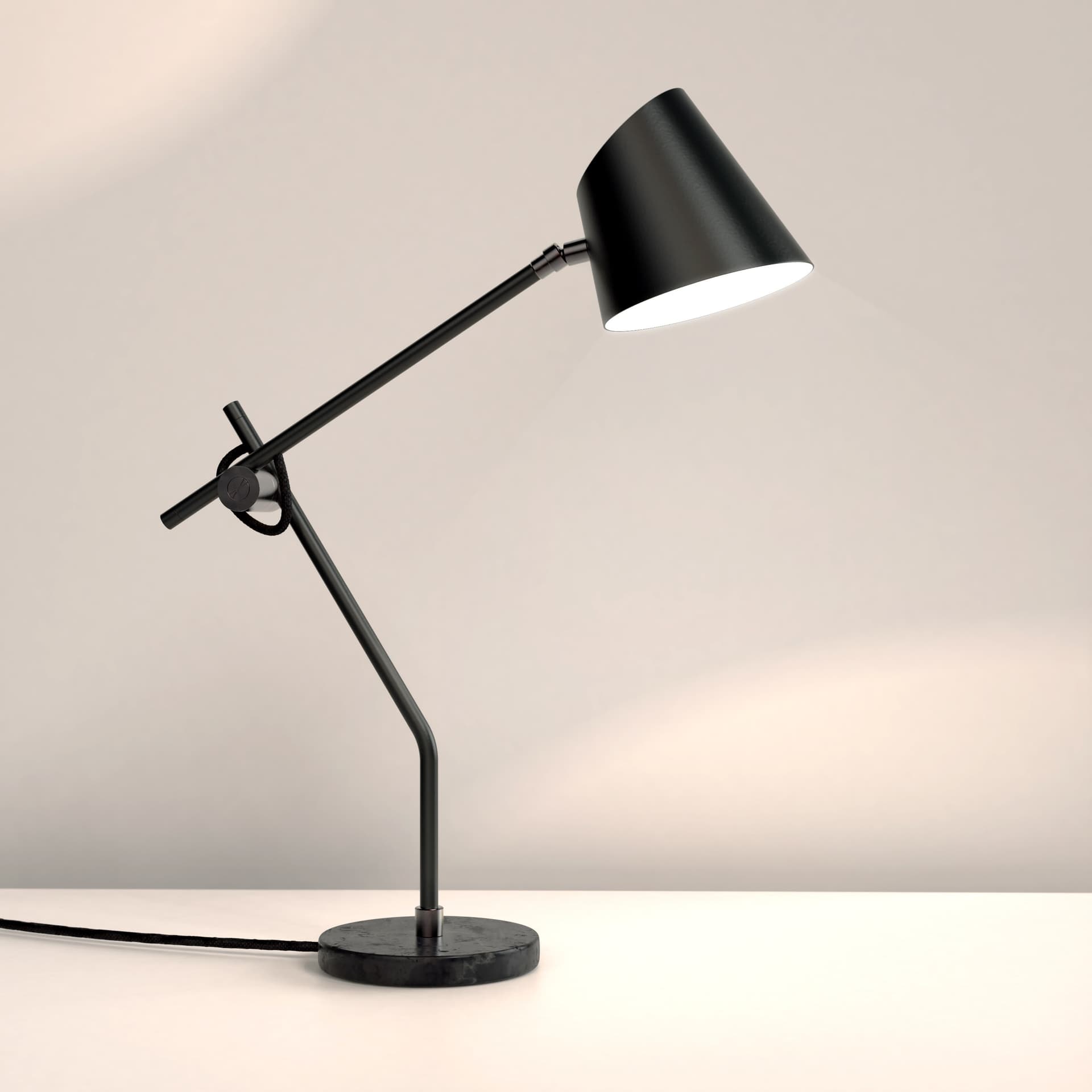 Darmes
HARTAU
LED adjustable table lamp