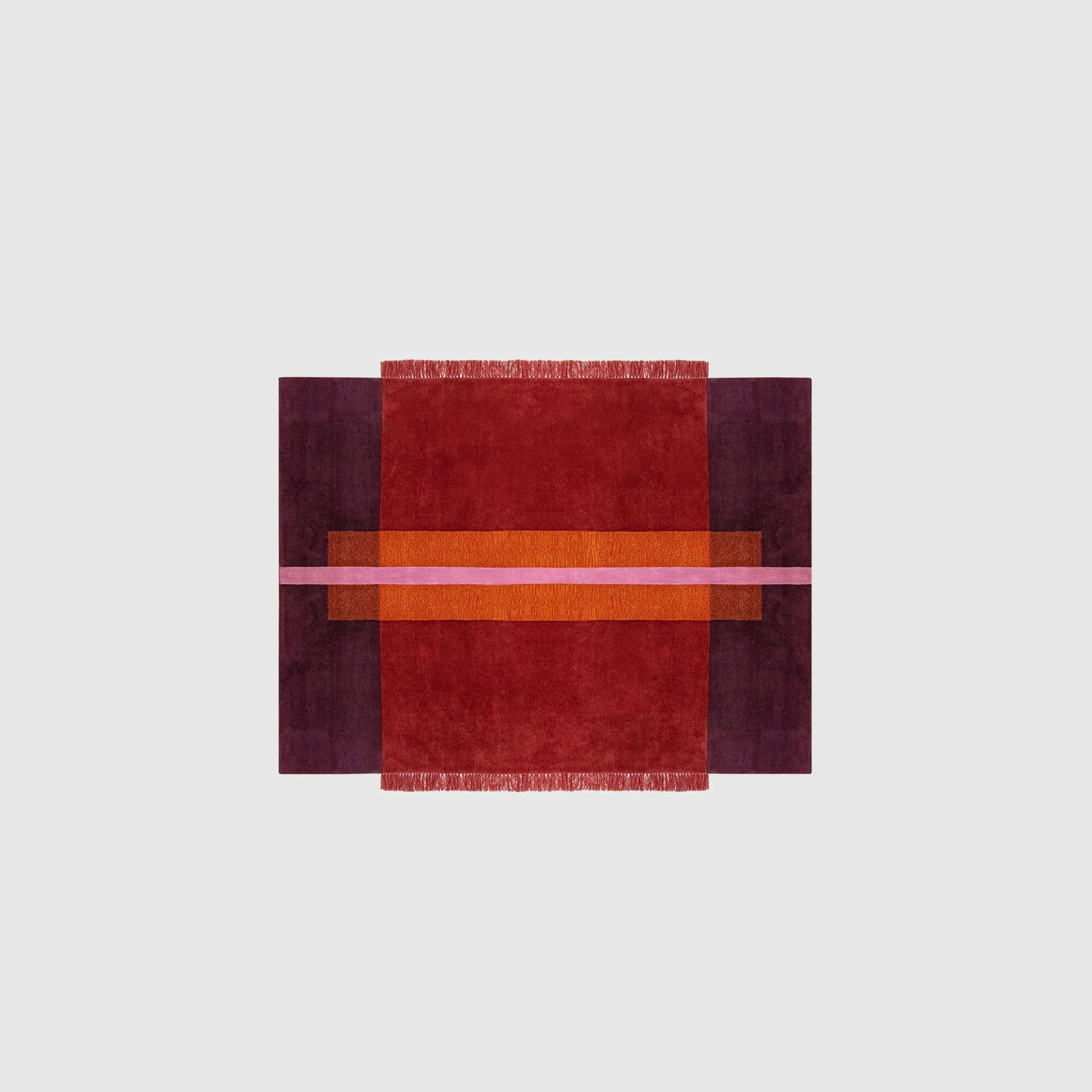 DESIGN BY THEM
OVERLAY RECTANGLE BURGUNDY
Rectangular wool rug with geometric shapes