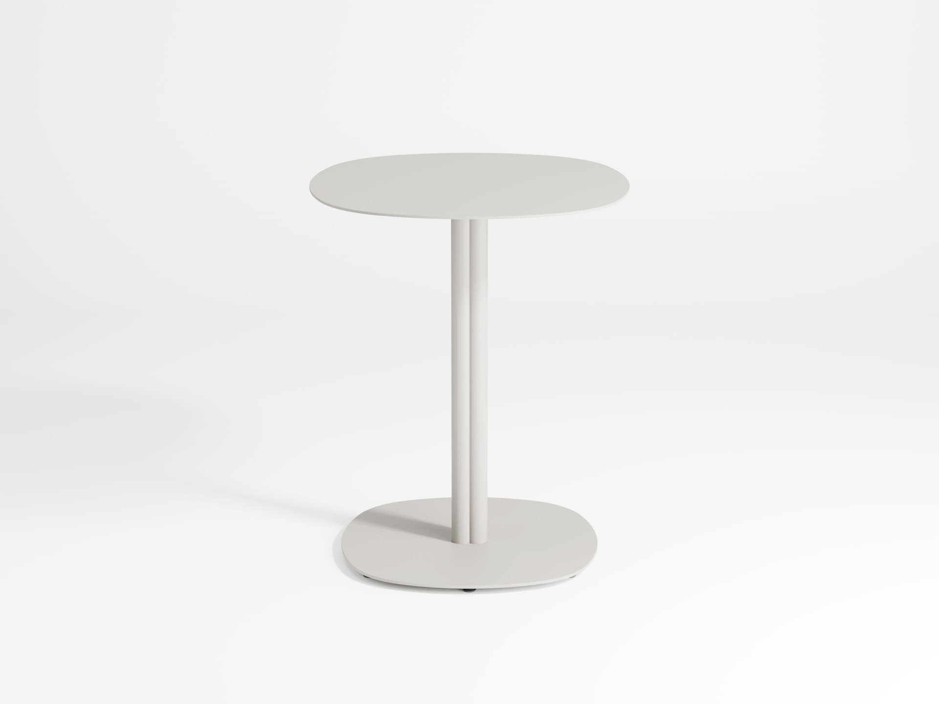 DESIGN BY THEM
TWILL
Aluminium dining table