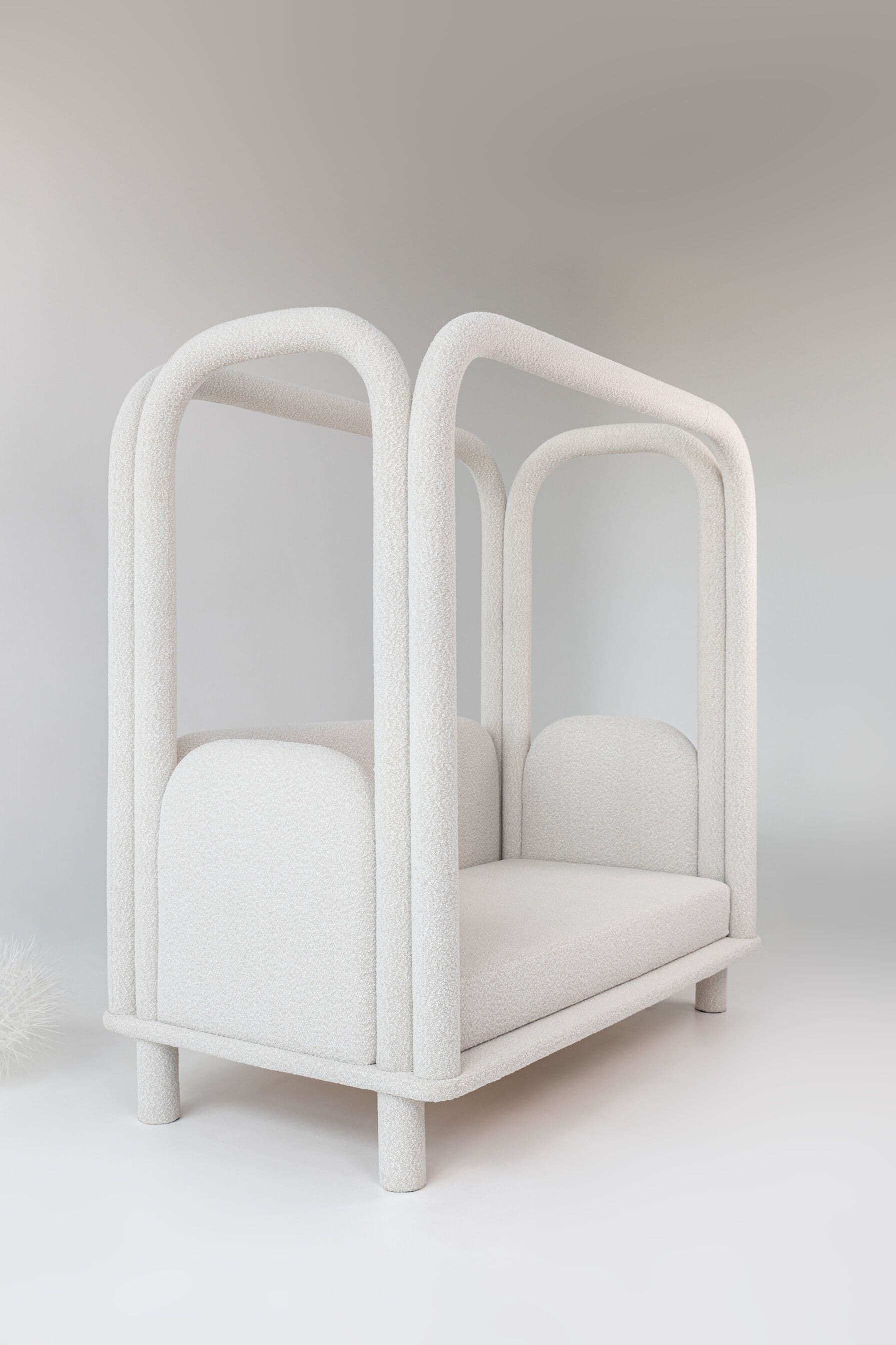 DONNA Furniture
ROUNDISH
Fabric bed