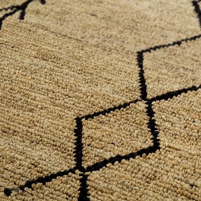 Eichholtz
THORNFIELD 300X400
Rectangular handmade jute rug