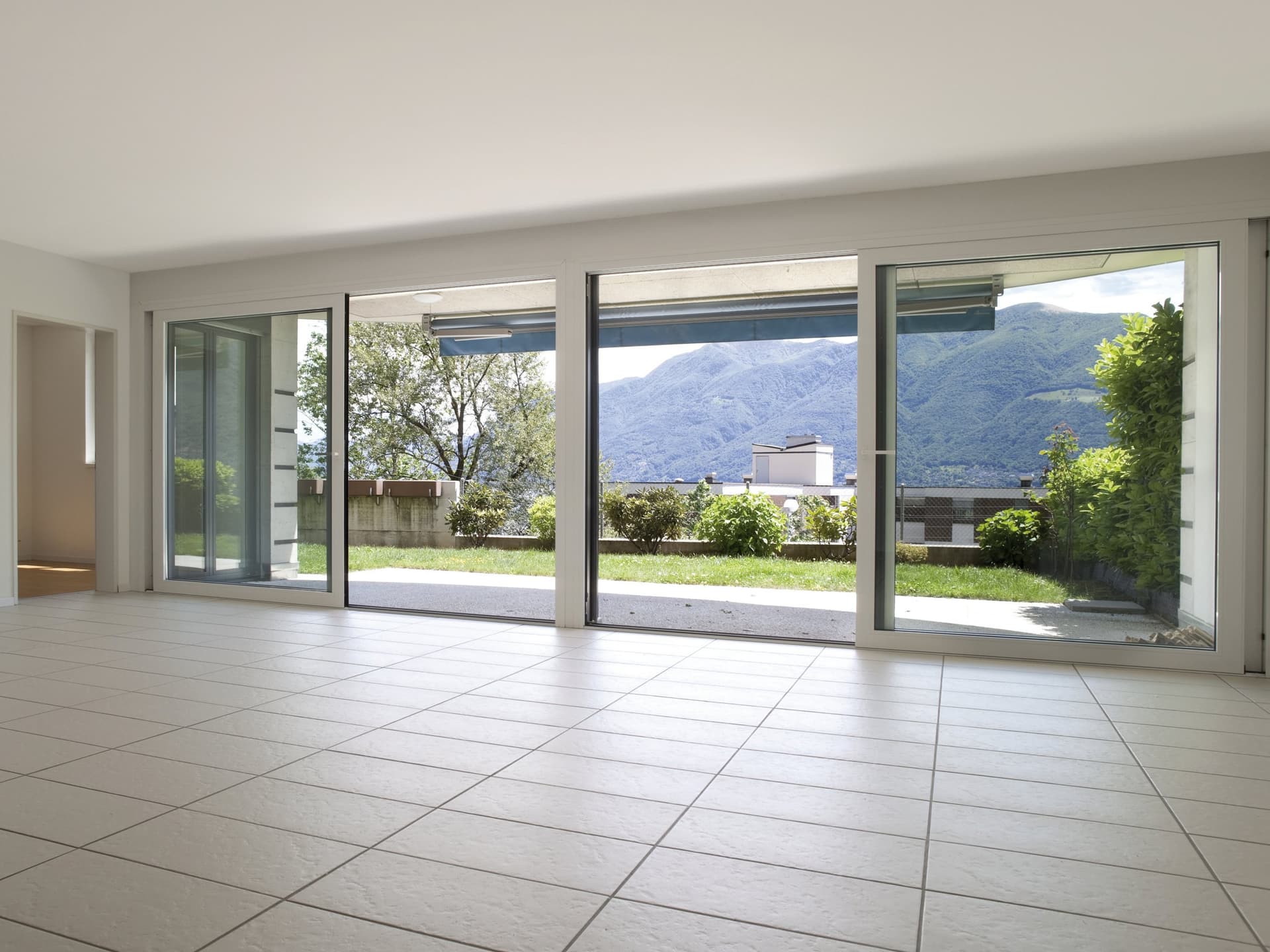 EKU
EKU® TT AS
Lift and slide aluminium thermal break window