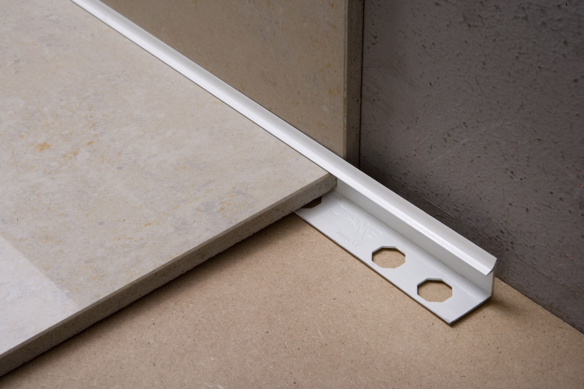 EMAC Italia
NOVOESCOCIA® XS ANTIBACTERIANA
Antibacterial edge profile for floors
