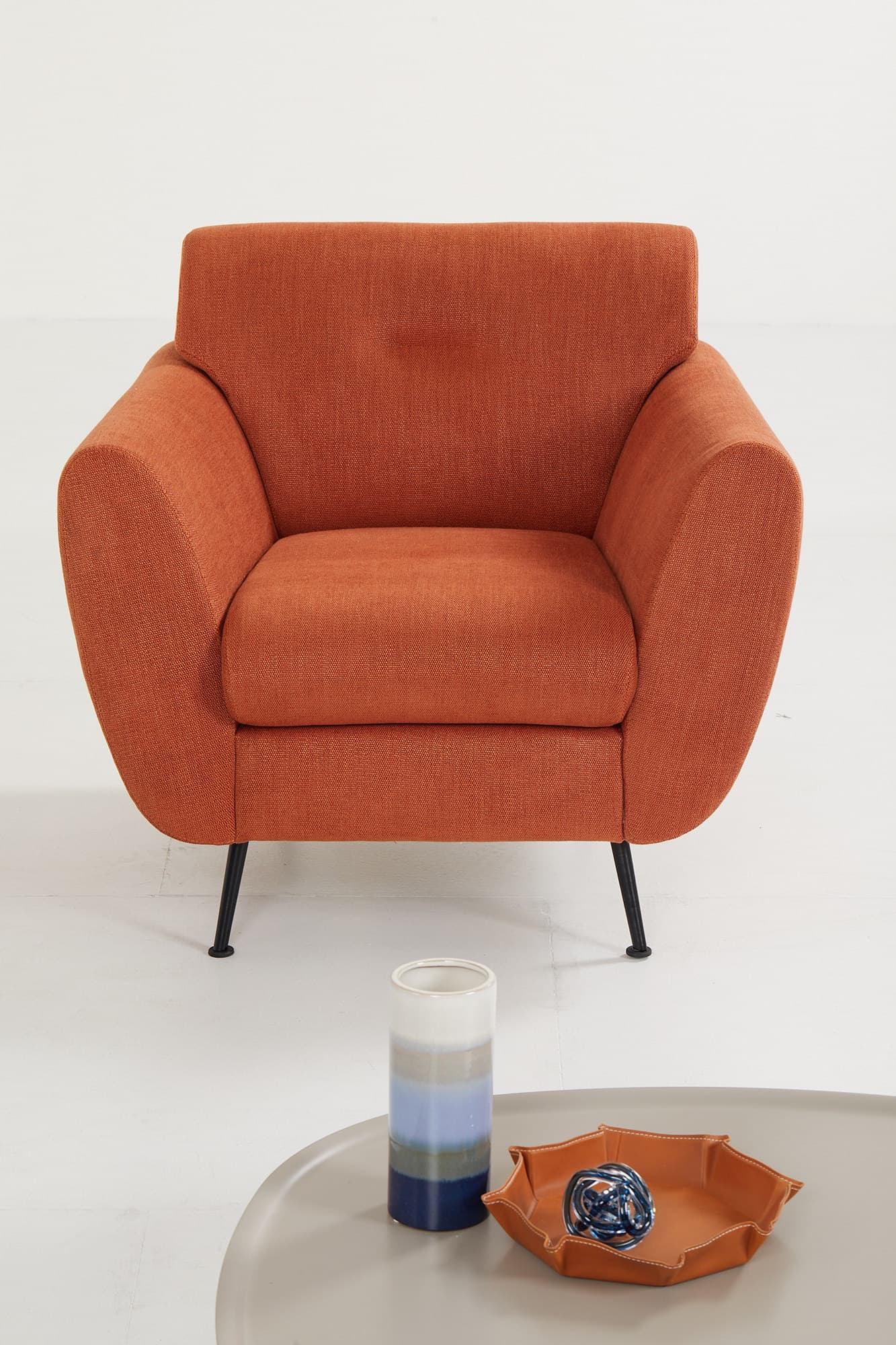 ESTEL GROUP
OLIVE
Fabric armchair with armrests
