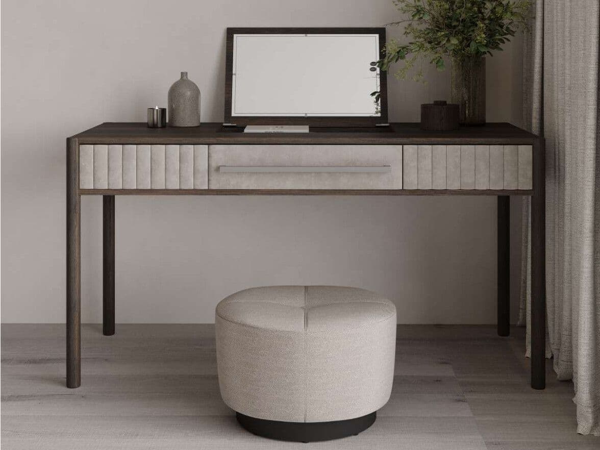 EUPHORIA
STRIP
Wooden dressing table