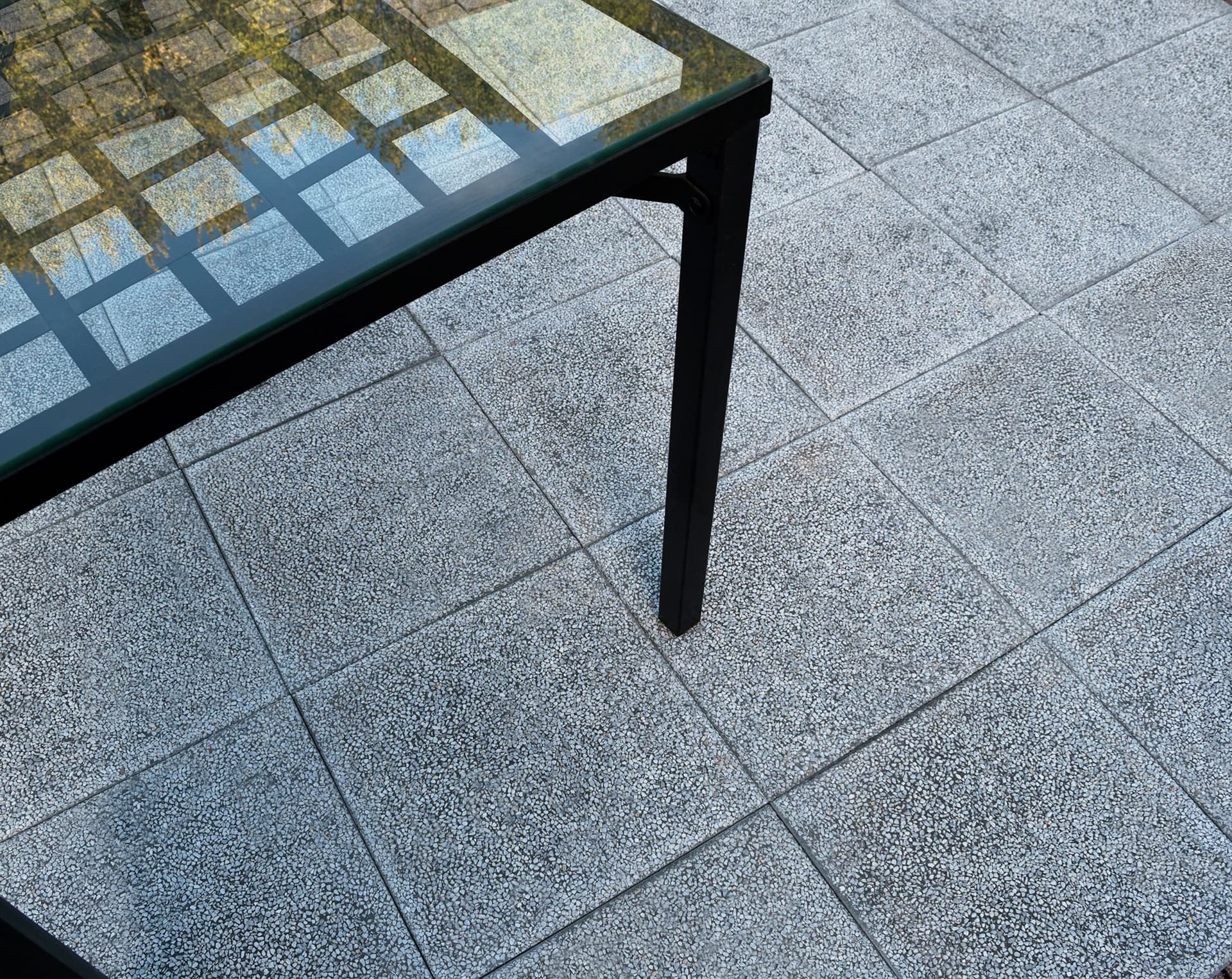 FAVARO1
MARBLE DUST AND GRAVEL
Marble grit outdoor floor tiles