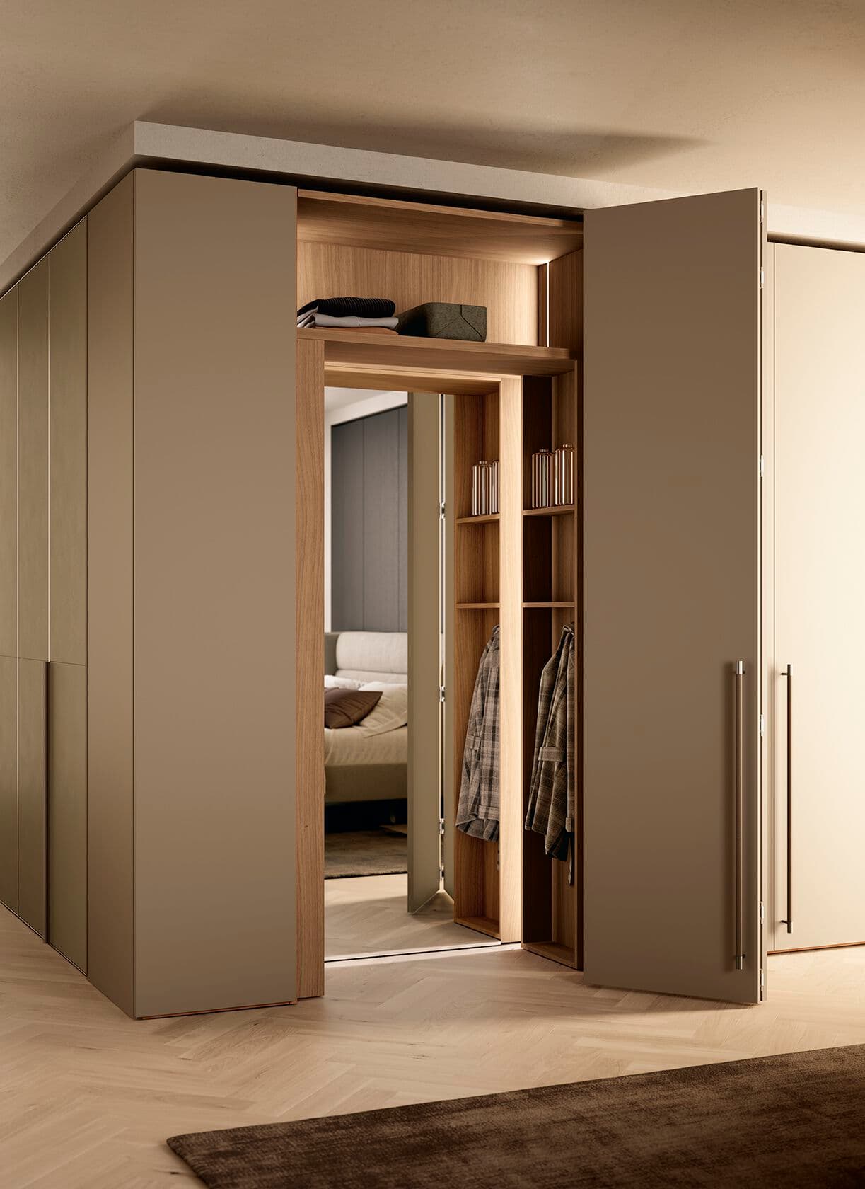 Febal Casa
Closet with Mirror Compartment
Mirrored sectional wooden wardrobe