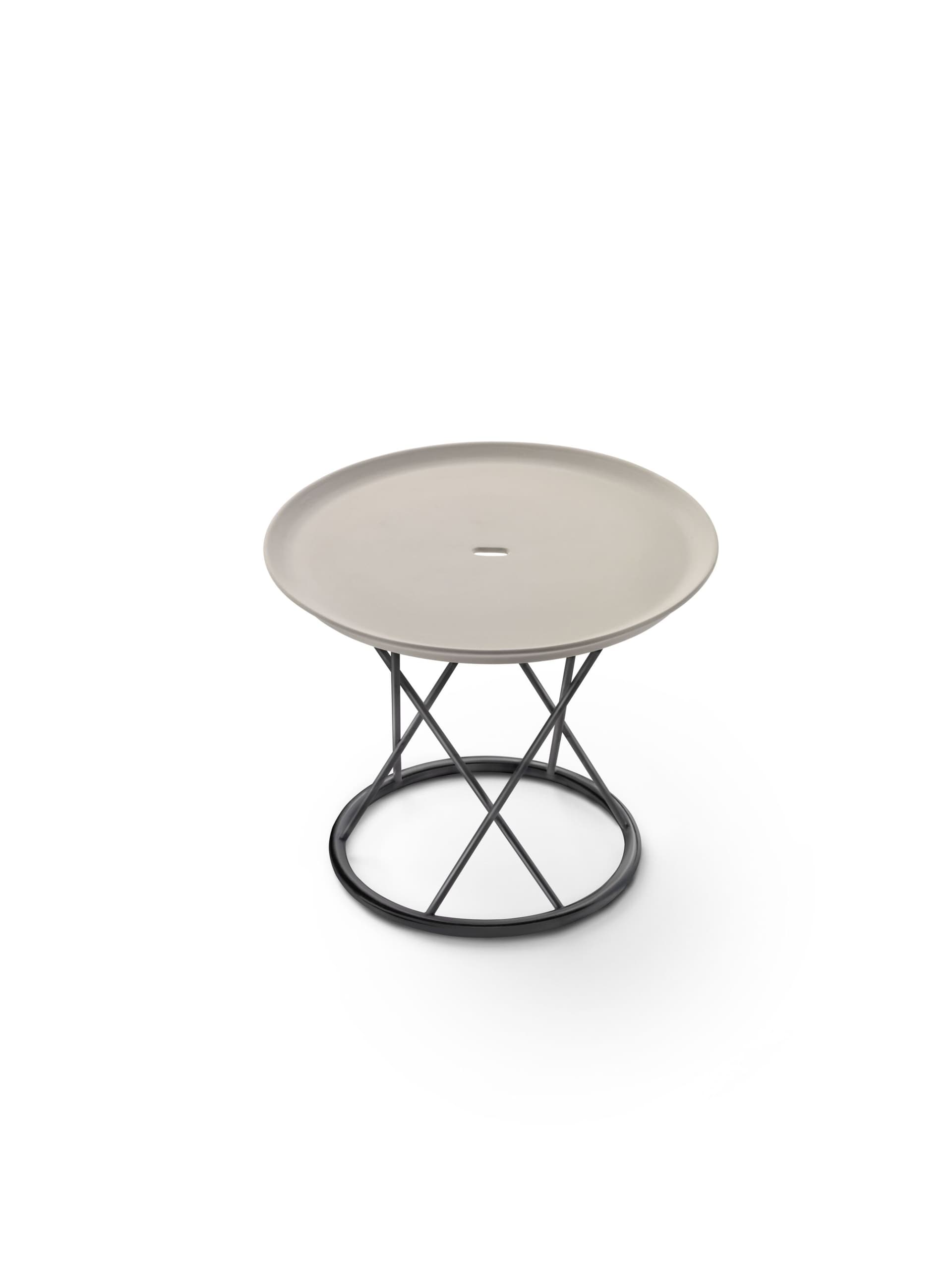Flexform
TORCELLO OUTDOOR
Round powder coated steel garden side table