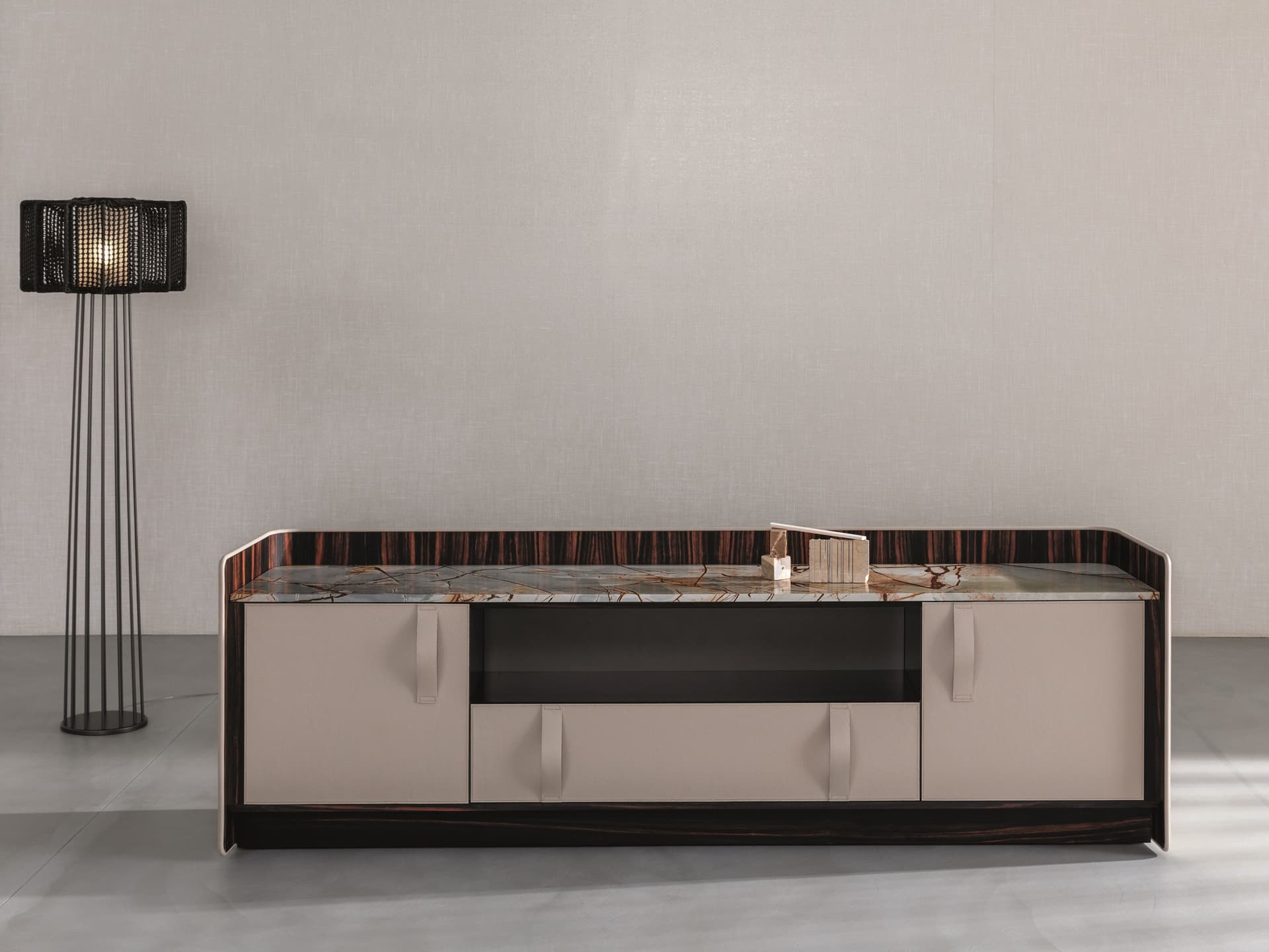 Flou
GENTLEMAN
Sideboard with doors