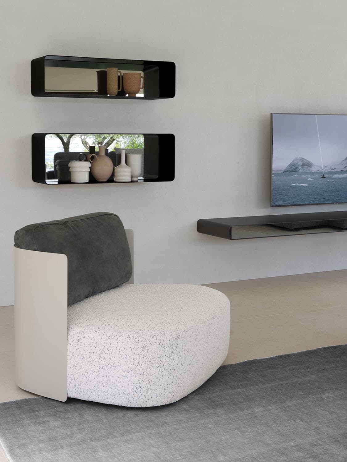 Flou
PIERRE
Fabric armchair with removable cover