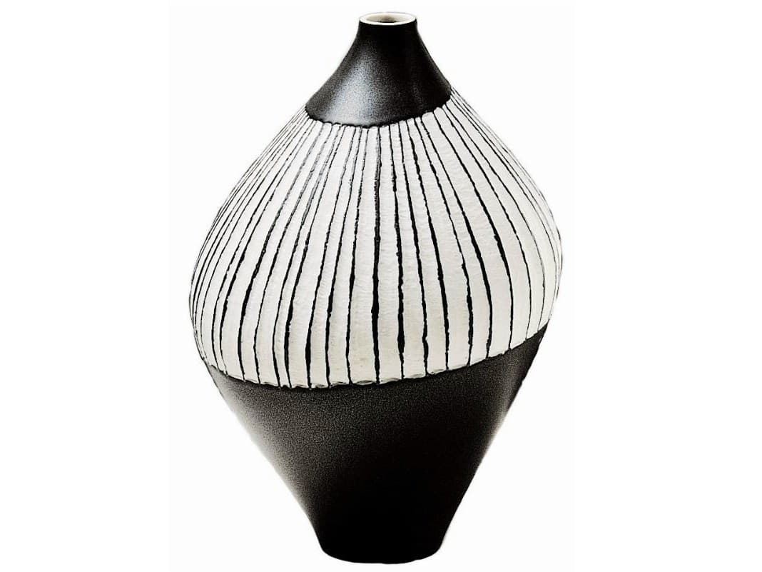 Fos Ceramiche
NAUM
Porcelain vase
