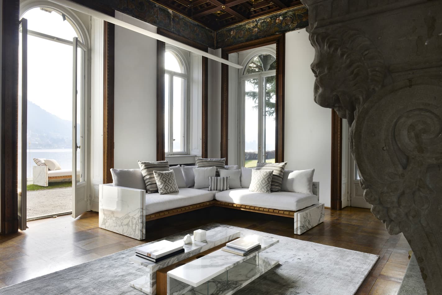 FranchiUmbertoMarmi
C2
Low rectangular marble coffee table