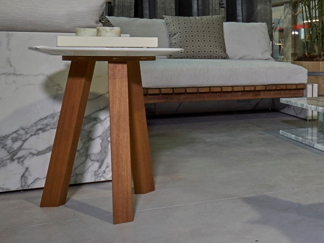 FranchiUmbertoMarmi
THREE TABLE
Round table in marble and wood