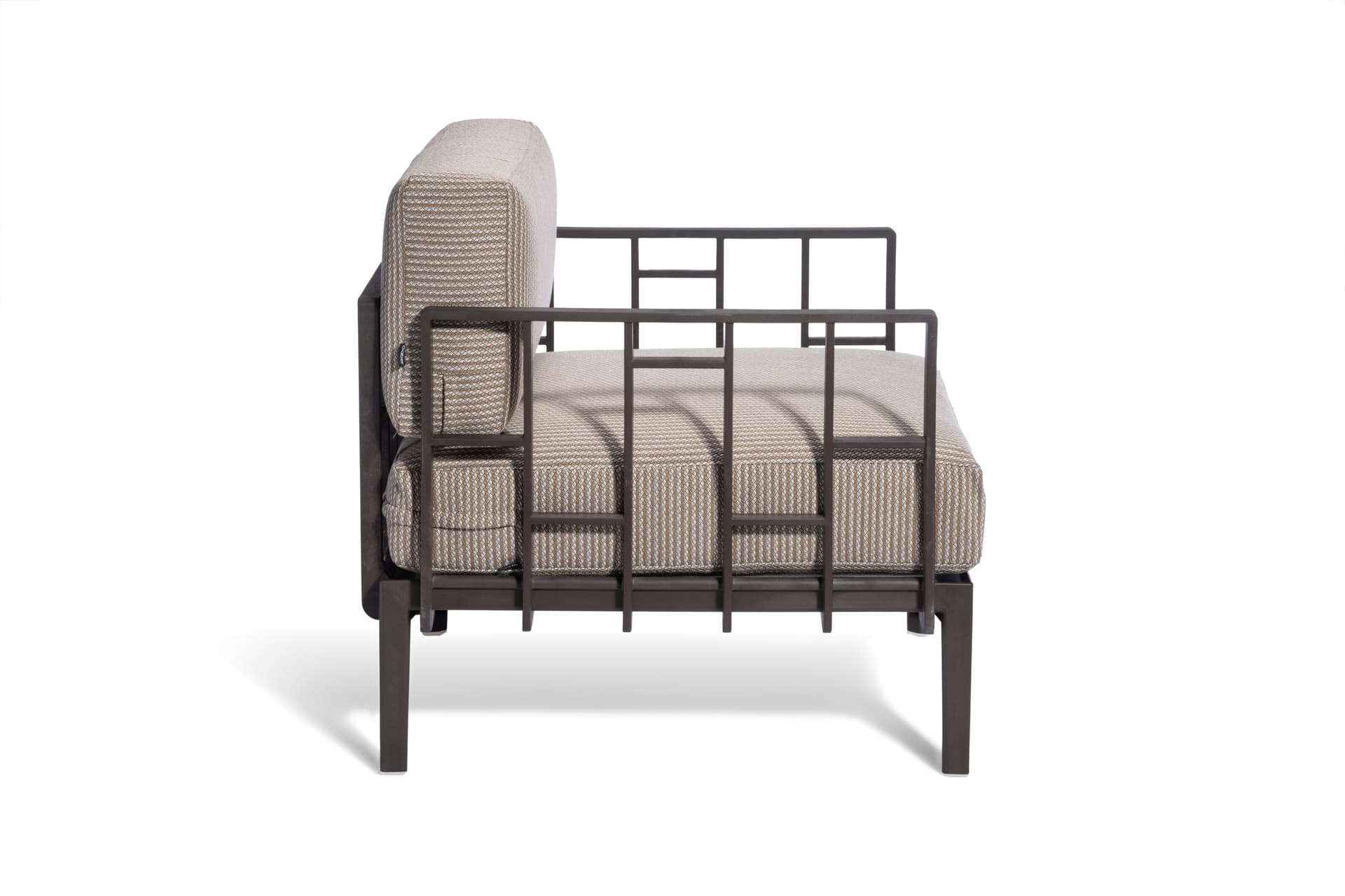 GABER
ENGELS MODULE 4
Fabric armchair with armrests