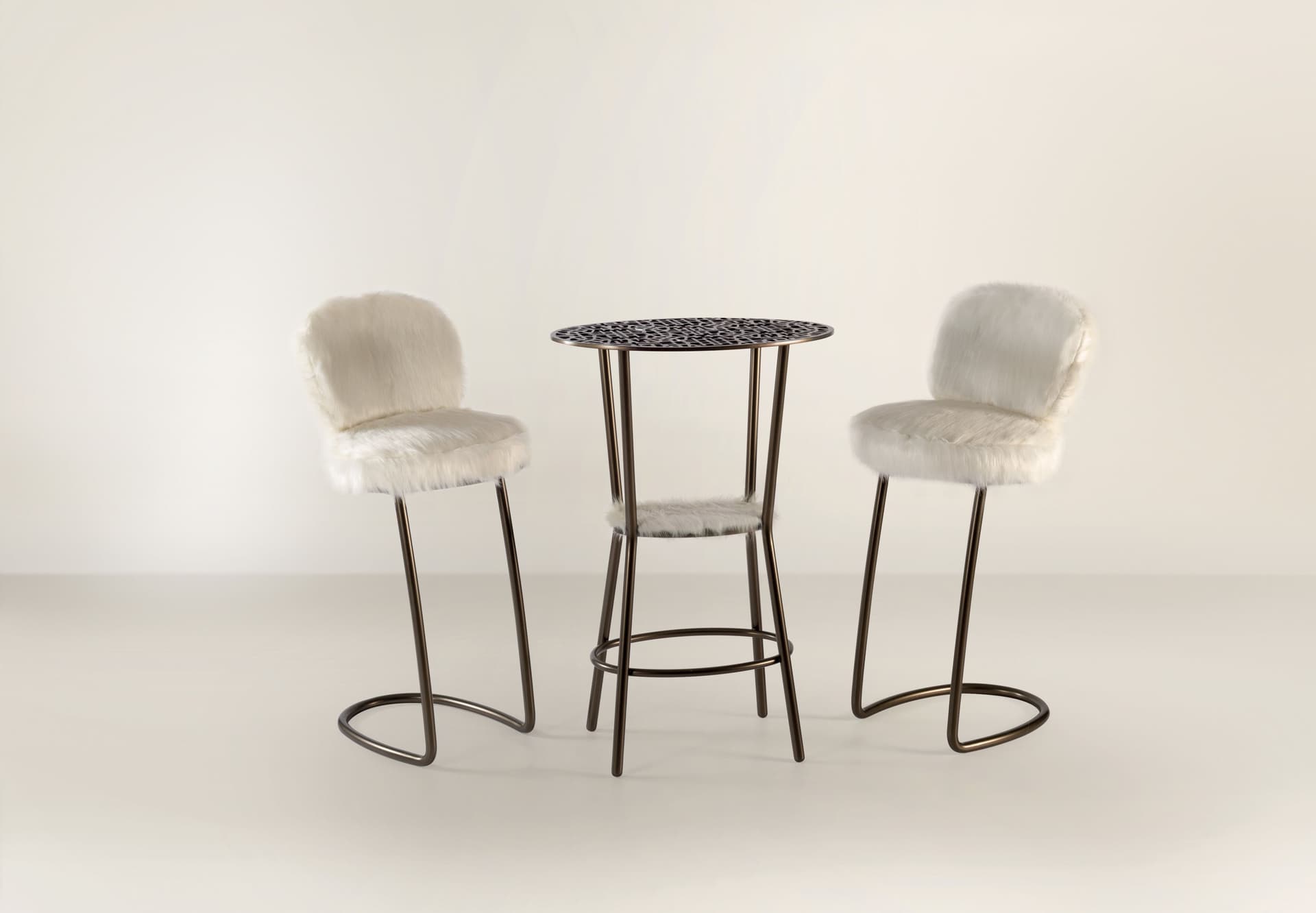 Galbiati
70’S
Cantilever stool with padded seat